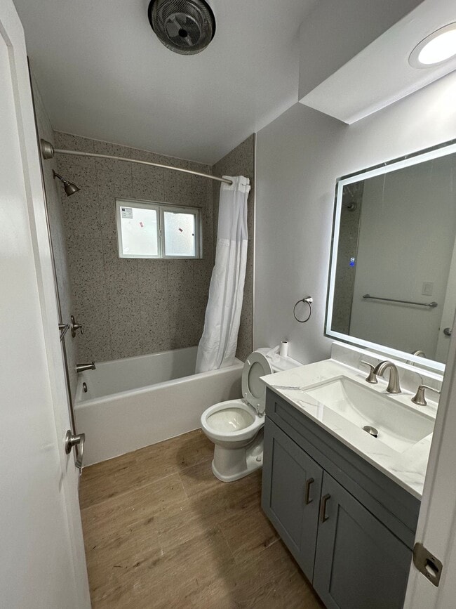 Interior Photo - Live The  Beverly Hills Lifestyle Today