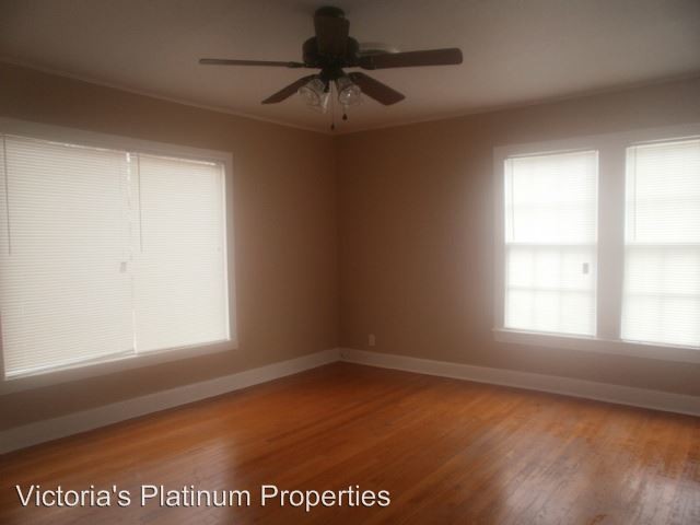 Building Photo - 1503 E Virginia Ave