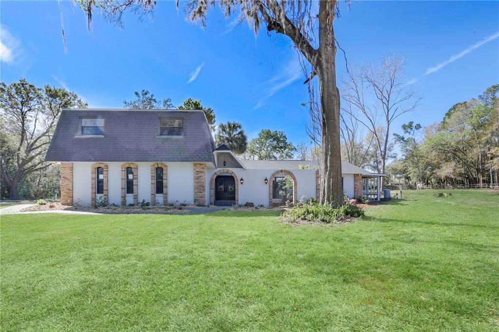 Foto principal - 2830 SE 31st St