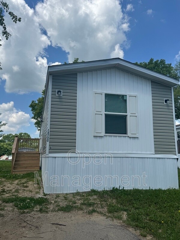 Foto del edificio - 10722 N Lewis Terrace