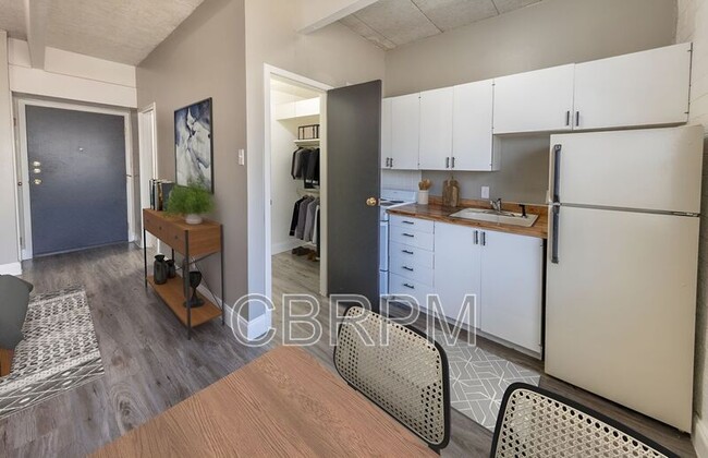 Foto del edificio - 2601 York Ave