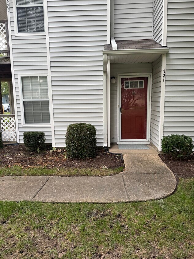 Foto principal - 321 Thalia Station Ct