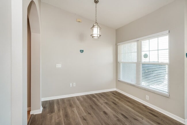 Foto del edificio - 11841 Brenford Crest Dr