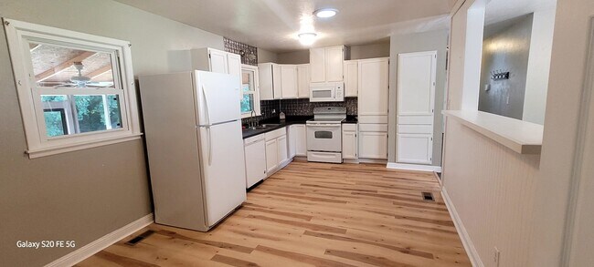 Cocina - 6037 Elstree Pl