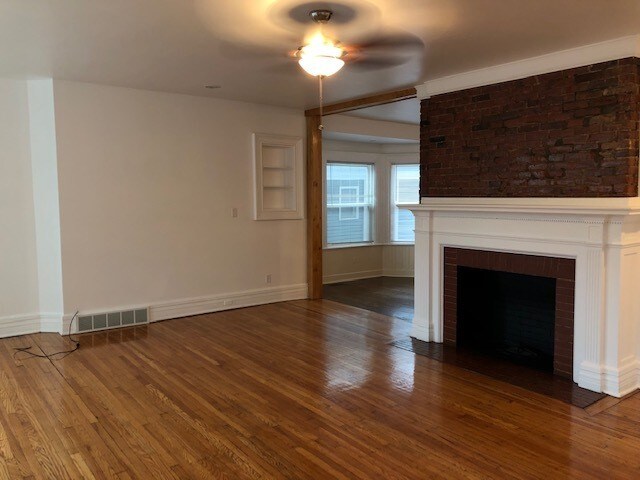 Foto del edificio - 395 Lafayette Ave