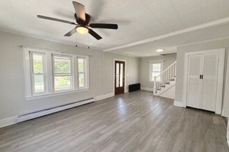 Building Photo - 108 Robble Ave