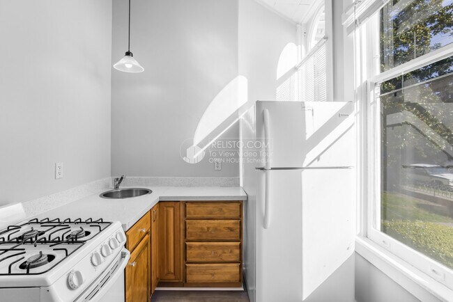 Foto del edificio - 1710 6th Ave