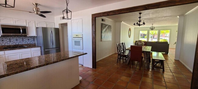 Foto del edificio - 253 Northwind Dr