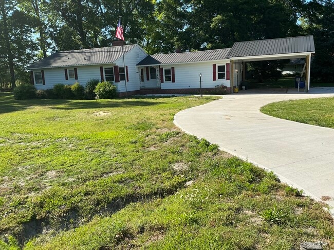 Building Photo - 4926 Pinevilla St