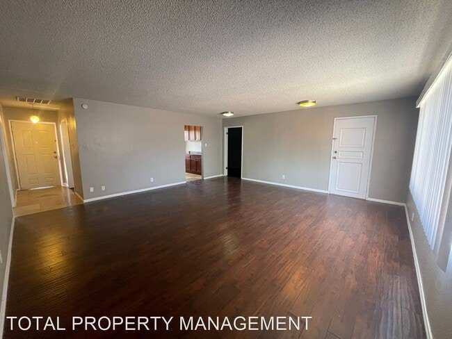 Building Photo - 3 br, 2 bath House - 2200 Dune Dr.
