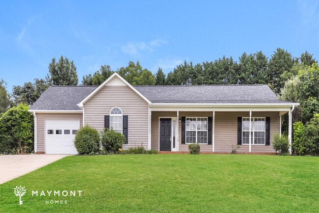 Building Photo - Charming 3 Bedroom Home!