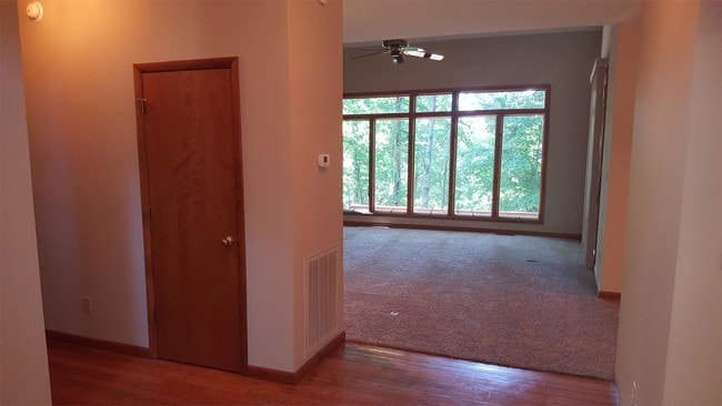 Building Photo - 8408 High Lark Ln