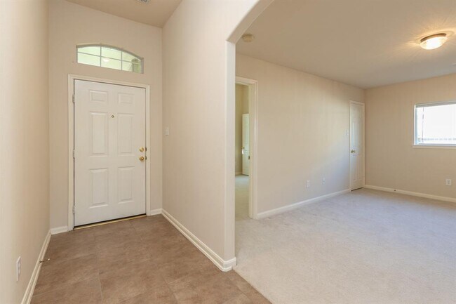 Building Photo - 6718 Springfield Garden Ln