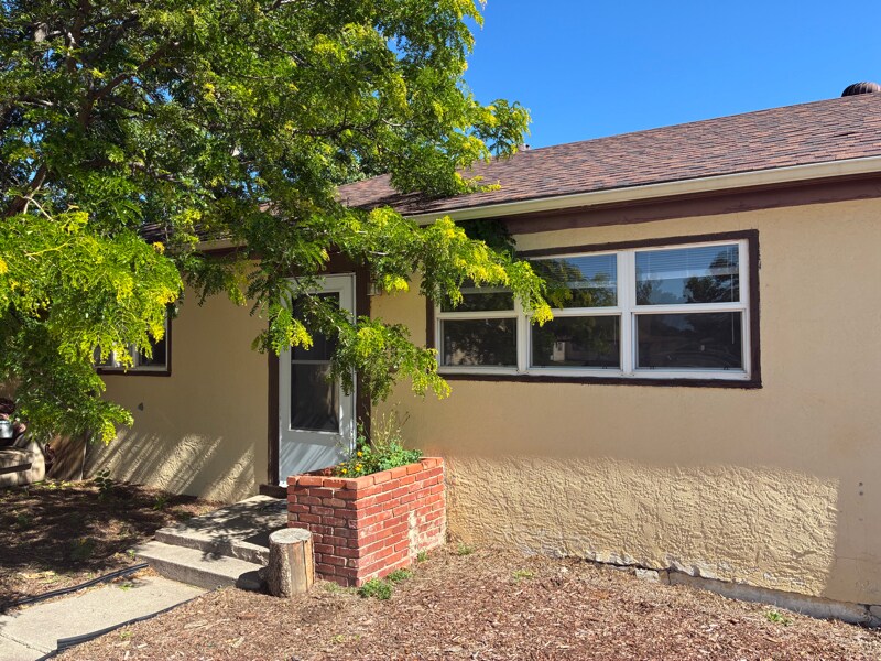 Foto principal - 1502 E Buena Ventura St