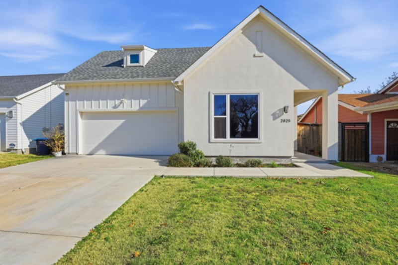 Photo - 2825 Townsend Drive