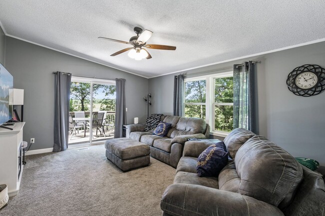 Building Photo - Stunning Rambler on Acreage with Lake Shor...