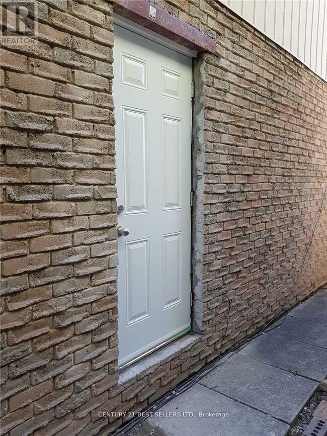 Building Photo - 48 Marrakesh Dr