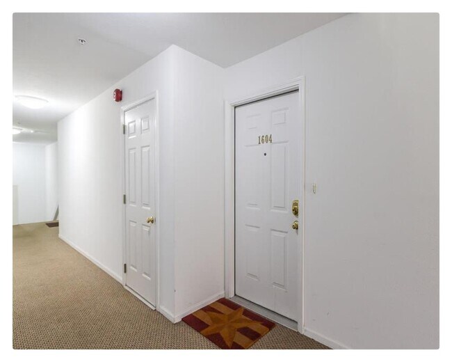 1604 Oakfield Dr Unit Condo, Ann Arbor, MI 48108 Condo for Rent in