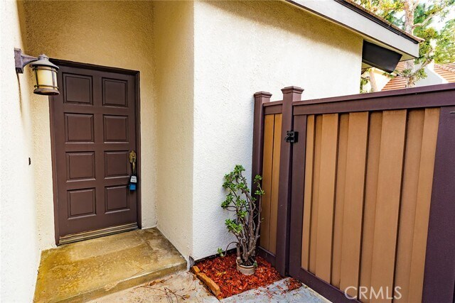 Foto del edificio - 4466 Emerald St