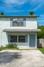 Building Photo - 890 Hibiscus St