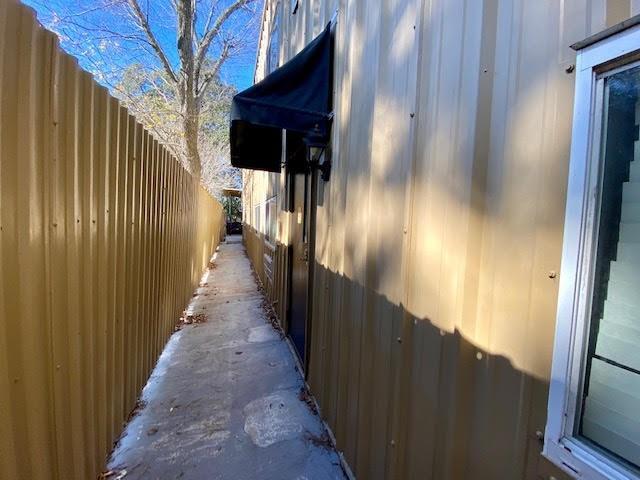 Building Photo - 7648 Broadview Dr