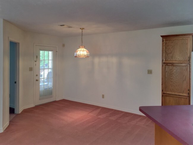 Foto del edificio - 613 Harbor Ridge Dr