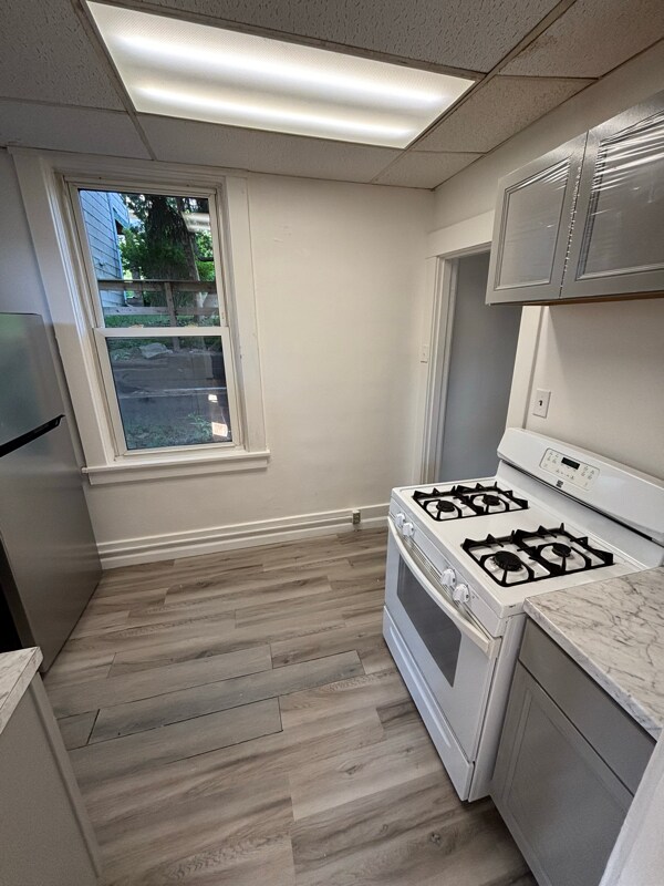 Foto del edificio - 702 Airbrake Ave