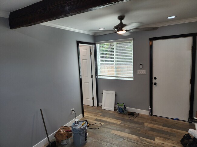 Foto del edificio - 3014 Clay Ave