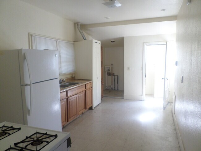Building Photo - 306 Bell Ave