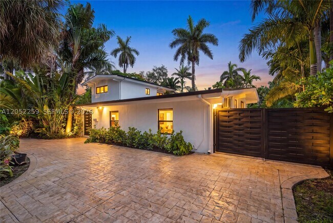 Foto del edificio - 7810 Beach View Dr