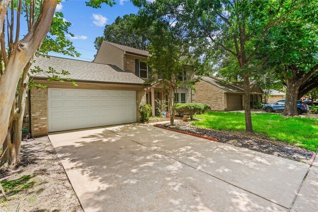 Building Photo - 12318 Yearling Dr