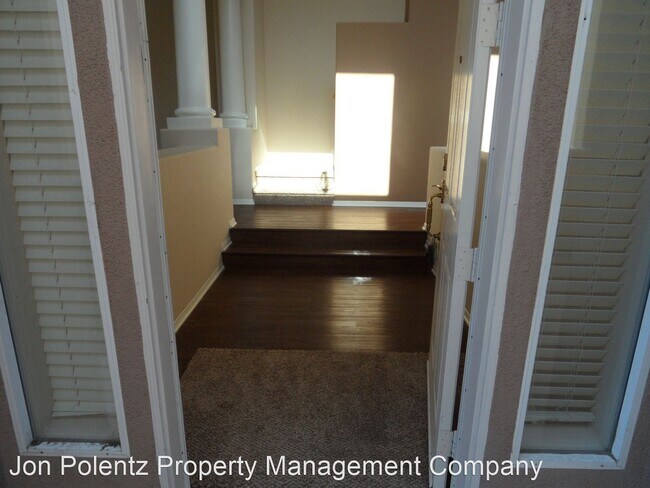Building Photo - 3 br, 2 bath House - 460 S. San Vicente Ln.
