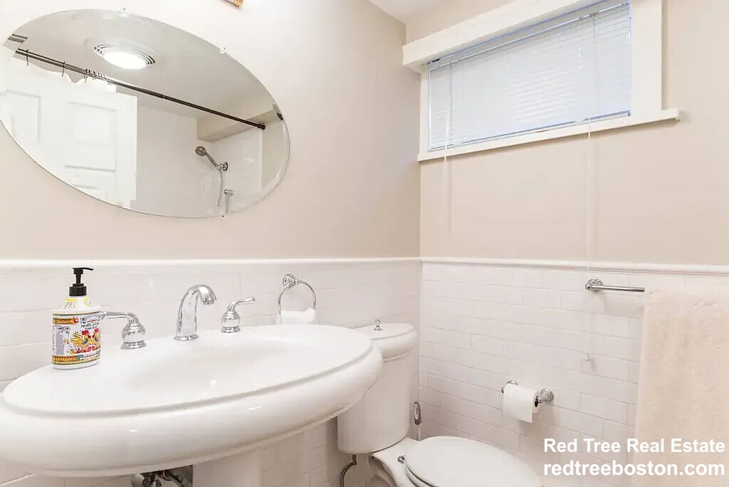 Primary Photo - 25 Westfield Rd