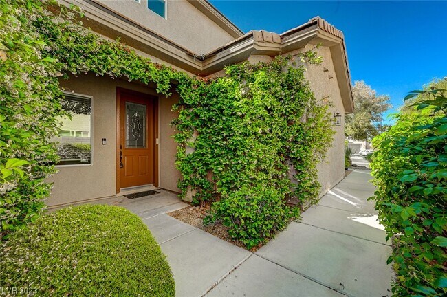 Building Photo - 2520 Sturrock Dr