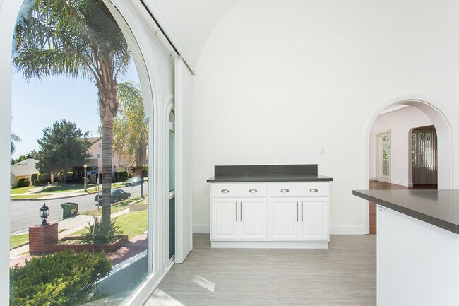 Foto del edificio - Beautiful spacious house