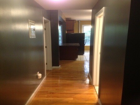 Primary Photo - 345 Gates Ave