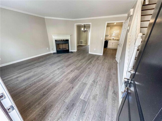 Foto del edificio - 3575 Kennesaw Station Dr