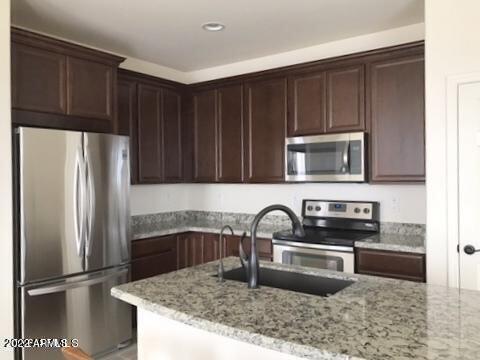 Foto del edificio - 16914 S 180th Ave