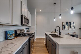 Building Photo - 13131 Perennial Spgs Dr