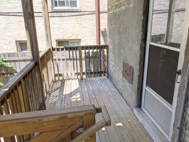 Building Photo - 551 Sherman Ave