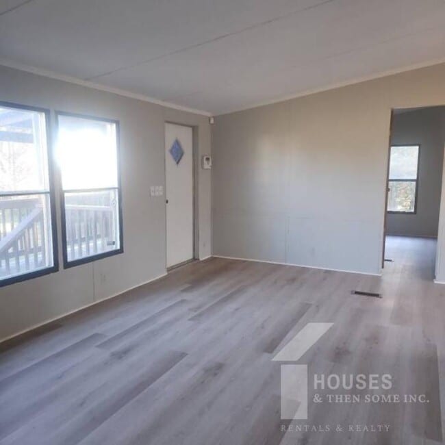 Foto del edificio - 1418 Anderson Ridge Rd