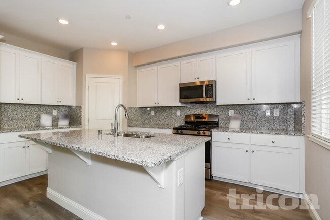 Building Photo - 2129 Comstock Ln