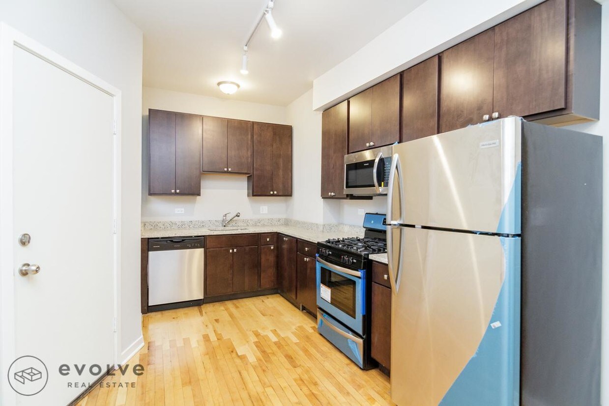 3501 W Leland Ave, Chicago, IL 60625 Apartments 3501 W Leland Ave