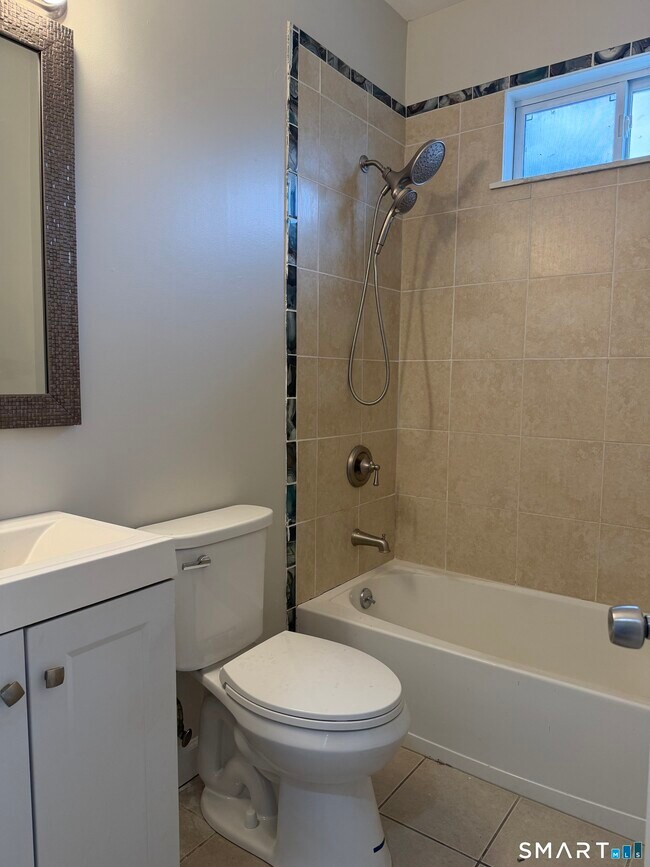 Foto del edificio - 162-164-164 Martin St