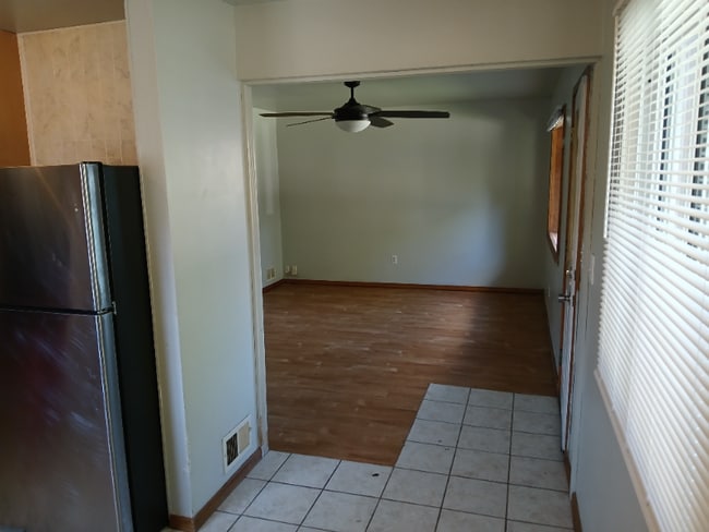 Foto del edificio - 26327 McDonald St