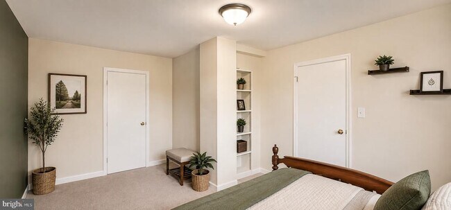 Foto del edificio - 6621 E Wakefield Dr