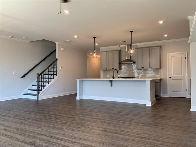 Building Photo - 6025 Stella Dr