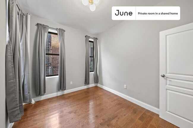 Foto del edificio - Room in Shared 4 bed/1.5 bath home in Hamilton Heights