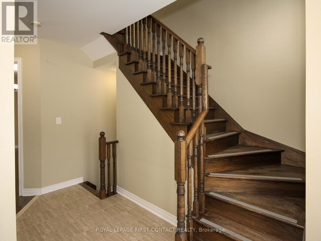 Building Photo - 30 Forsyth Crescent