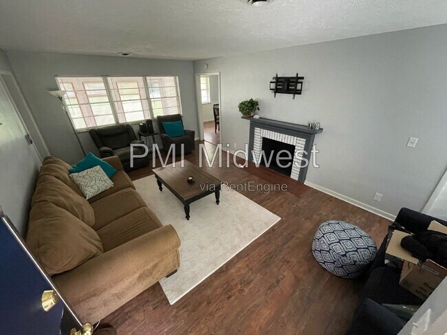 Foto del edificio - 2920 Highwoods Dr E